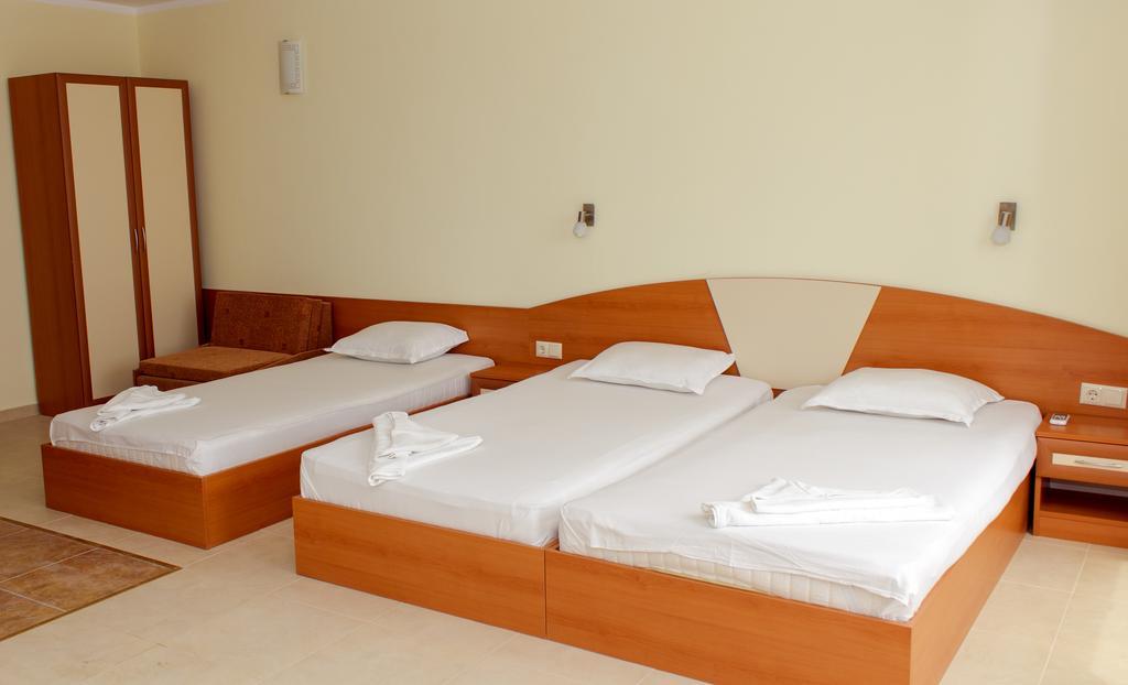 Hostel Malibu Sunny Beach Oda fotoğraf